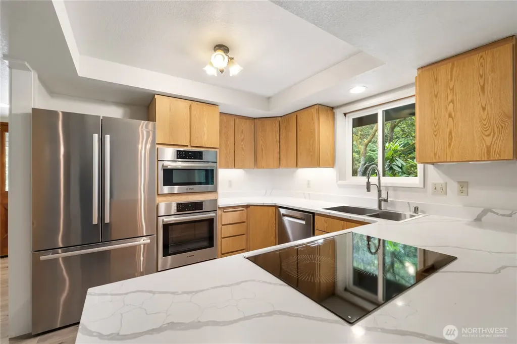 8677 Glenwood Road SW Port Orchard WA 98367