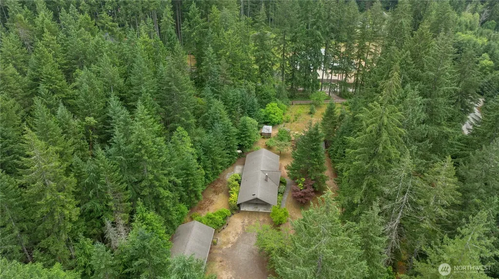 8677 Glenwood Road SW Port Orchard WA 98367