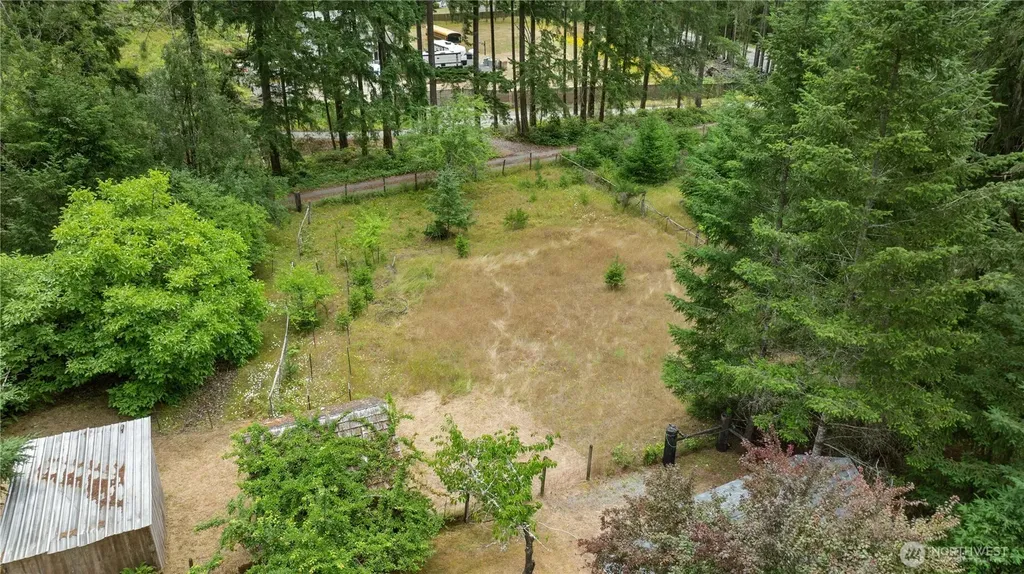 8677 Glenwood Road SW Port Orchard WA 98367
