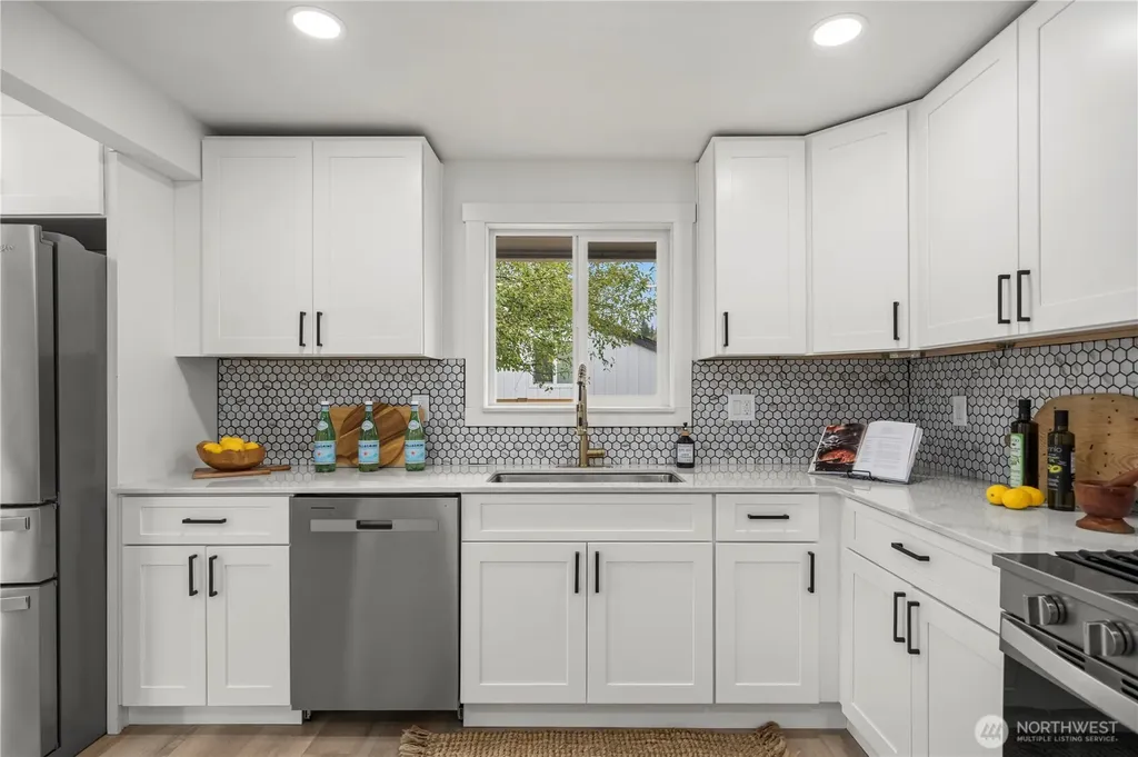 3775 Olympic Boulevard W University Place WA 98466