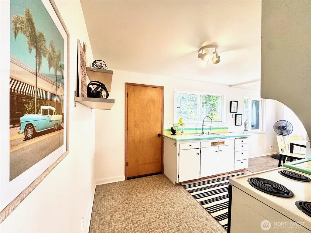 5202 N Highland Street Ruston WA 98407