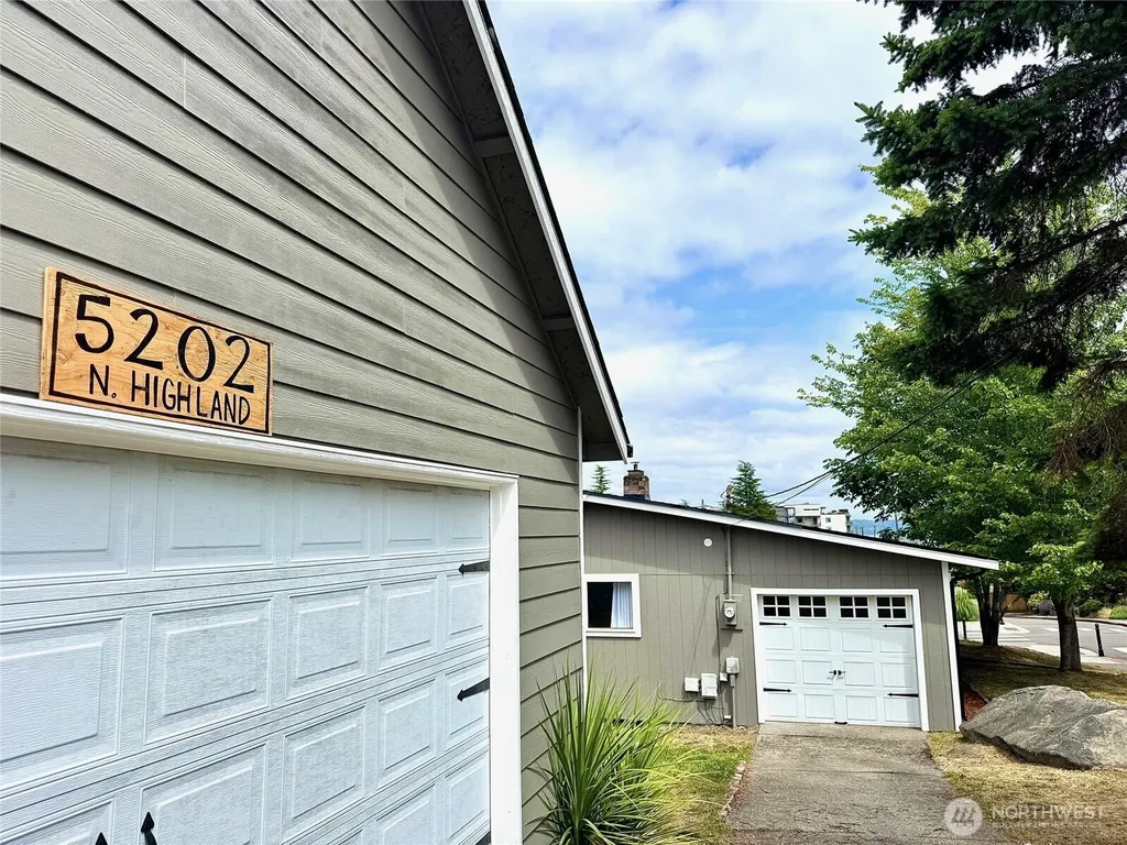 5202 N Highland Street Ruston WA 98407