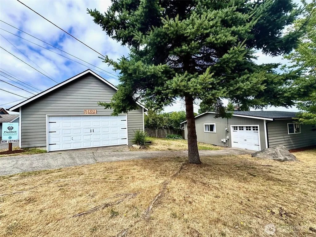 5202 N Highland Street Ruston WA 98407