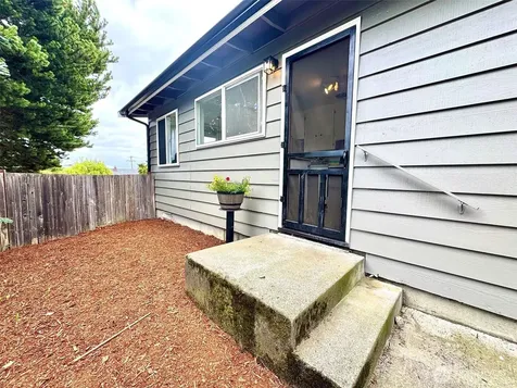 5202 N Highland Street Ruston WA 98407