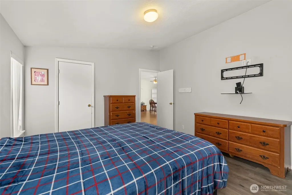 5252 52nd Lane SE Lacey WA 98503