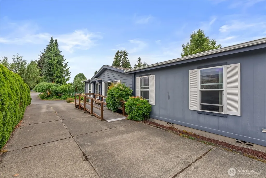 5252 52nd Lane SE Lacey WA 98503