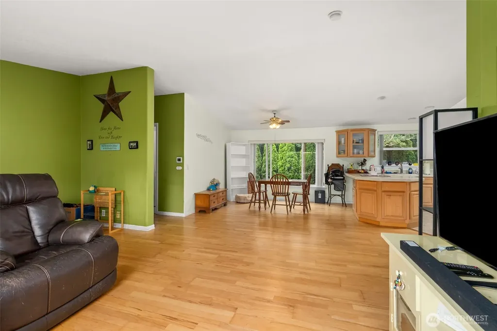 5252 52nd Lane SE Lacey WA 98503