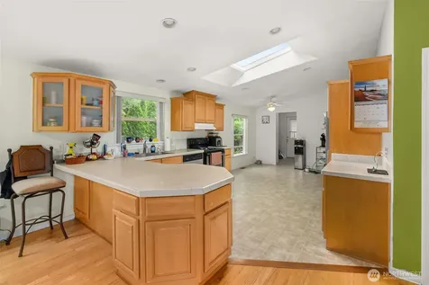 5252 52nd Lane SE Lacey WA 98503
