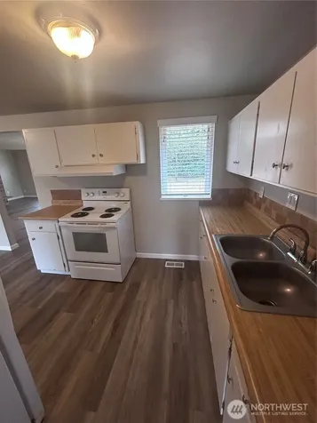 8606 Haviland Avenue SW Lakewood WA 98498