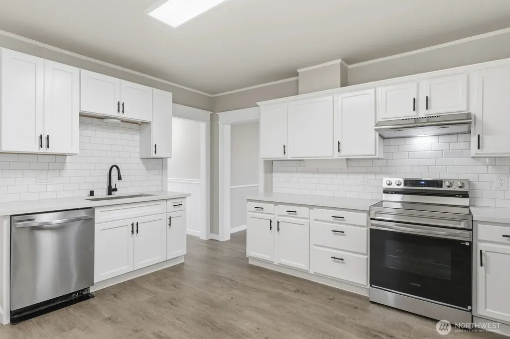 1836 E Fairbanks Street Tacoma WA 98404