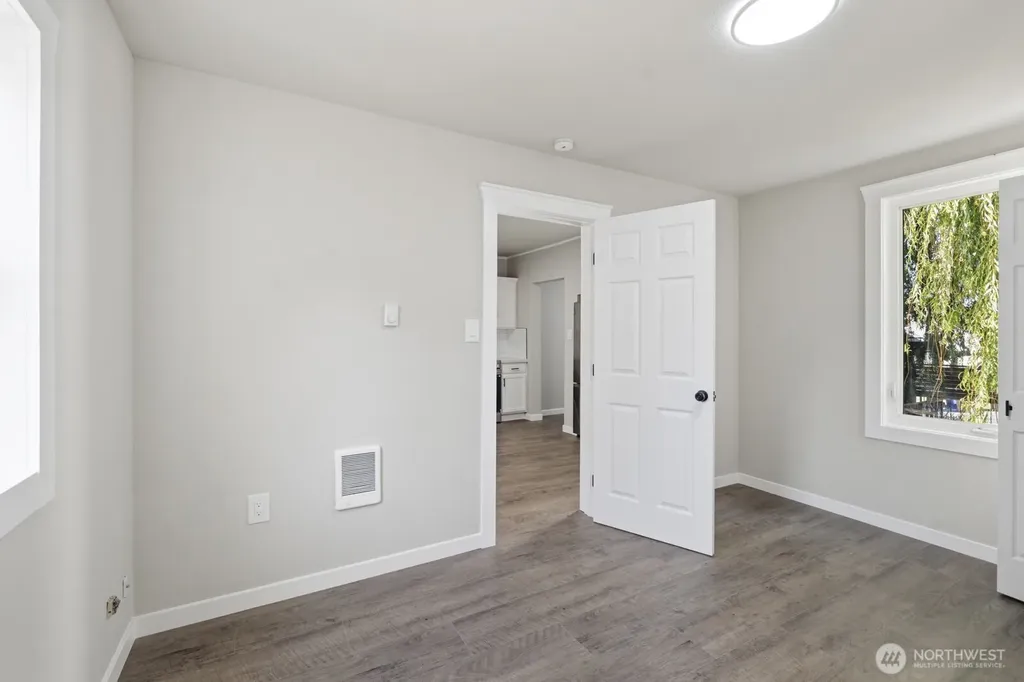 1836 E Fairbanks Street Tacoma WA 98404