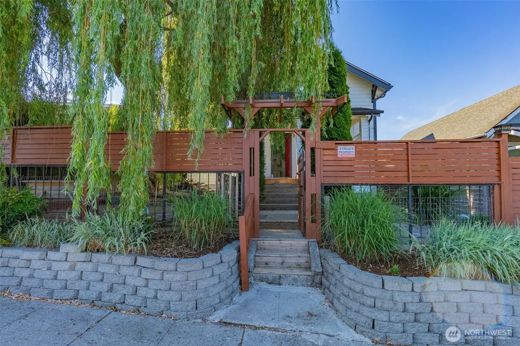 1836 E Fairbanks Street Tacoma WA 98404