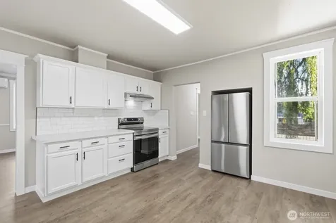 1836 E Fairbanks Street Tacoma WA 98404