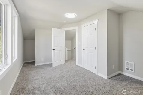 1836 E Fairbanks Street Tacoma WA 98404