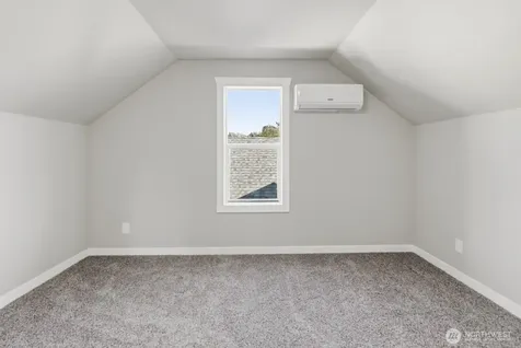 1836 E Fairbanks Street Tacoma WA 98404