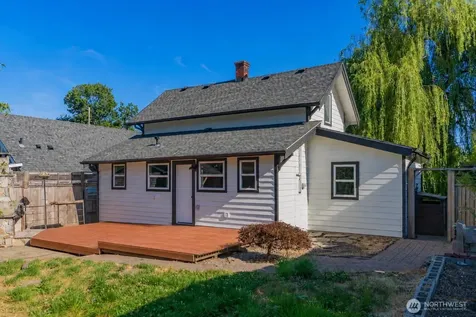1836 E Fairbanks Street Tacoma WA 98404
