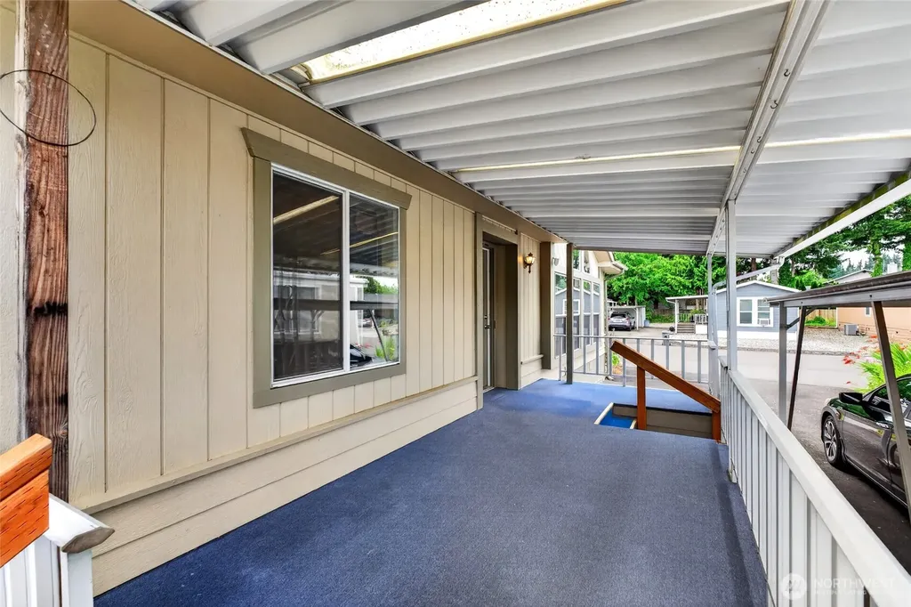 819 Mountain Villa Loop Enumclaw WA 98022