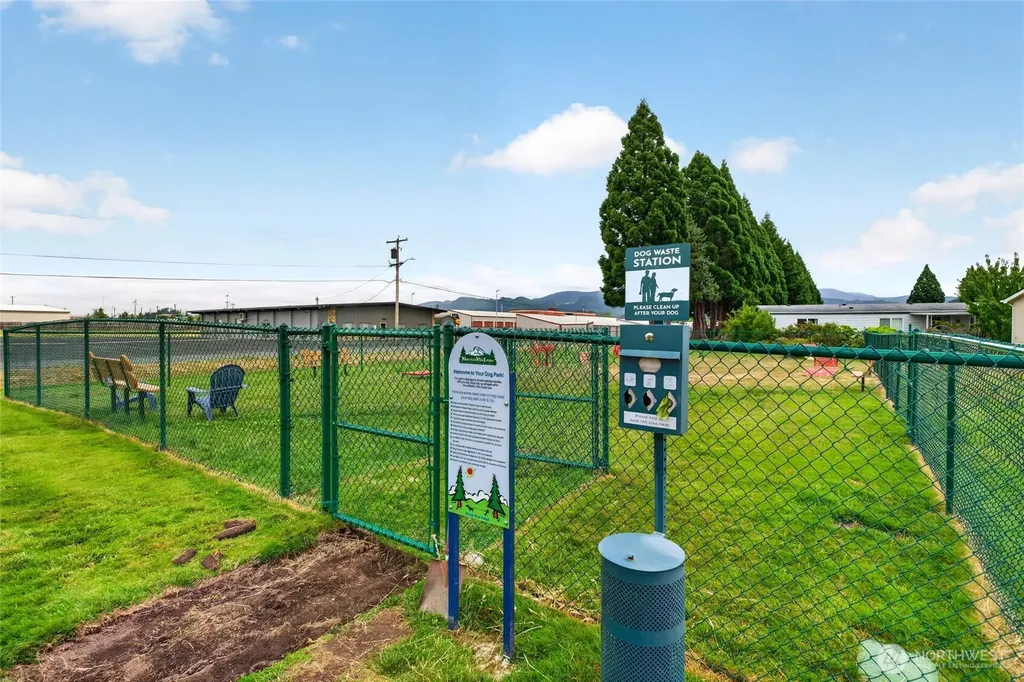 819 Mountain Villa Loop Enumclaw WA 98022