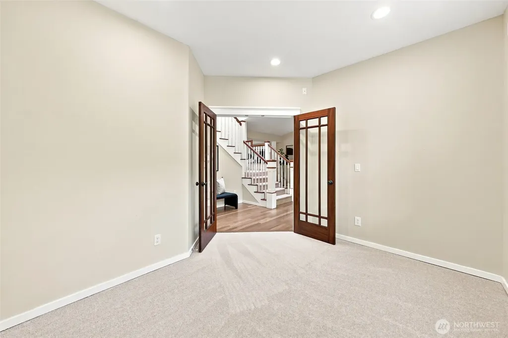 451 211th Avenue NE Sammamish WA 98074