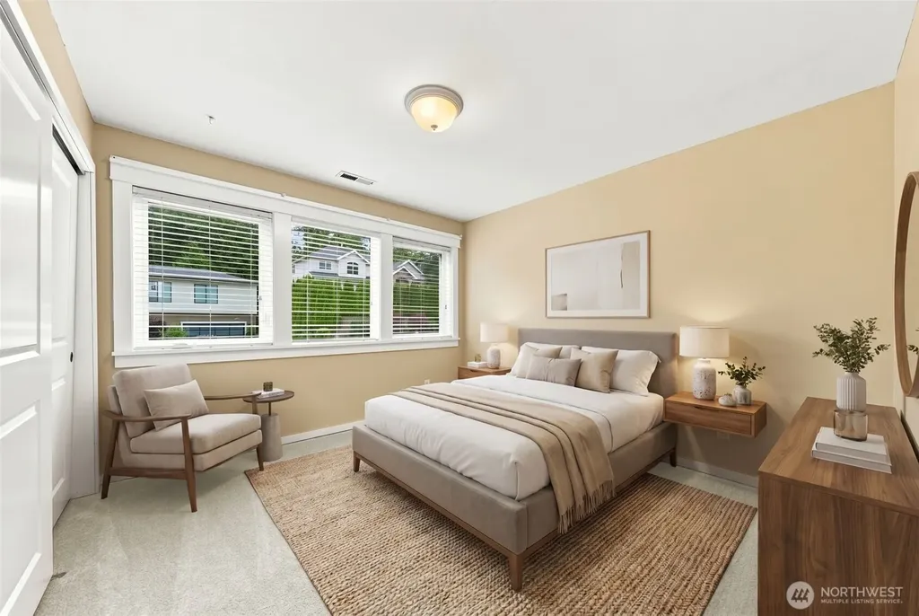451 211th Avenue NE Sammamish WA 98074