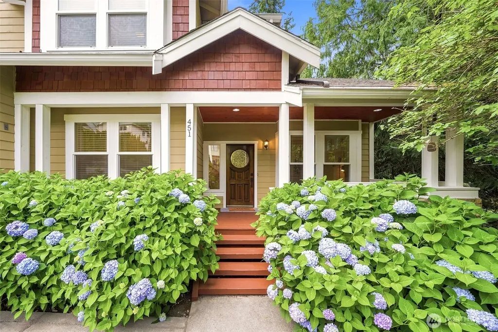 451 211th Avenue NE Sammamish WA 98074