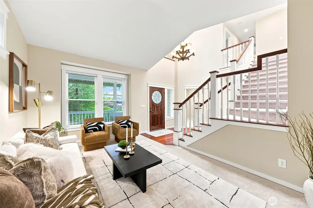 451 211th Avenue NE Sammamish WA 98074