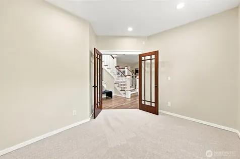 451 211th Avenue NE Sammamish WA 98074