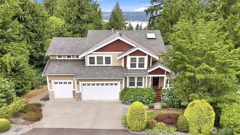 451 211th Avenue NE Sammamish WA 98074