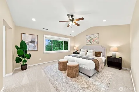451 211th Avenue NE Sammamish WA 98074