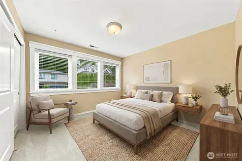 451 211th Avenue NE Sammamish WA 98074