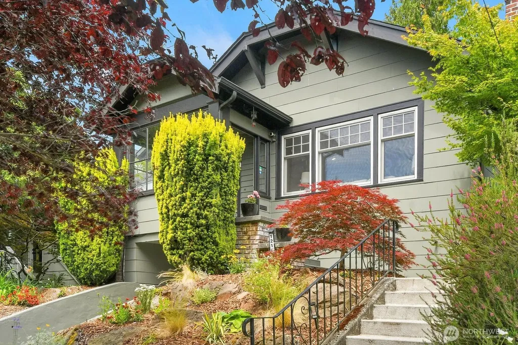 1216 N 47th Street Seattle WA 98103