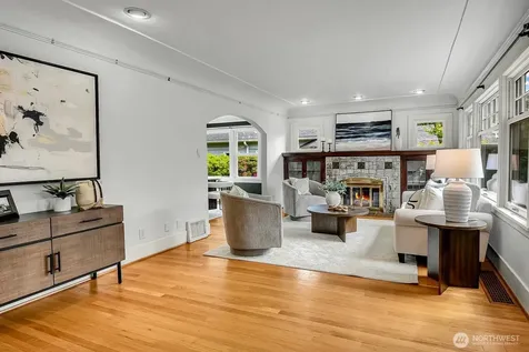 1216 N 47th Street Seattle WA 98103