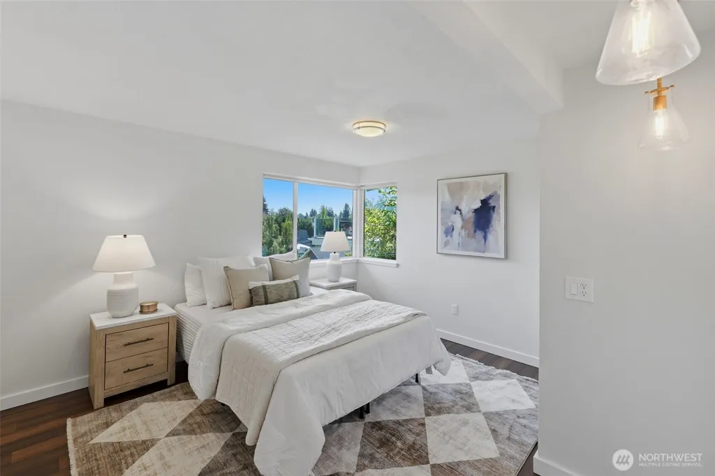 8125 Bayridge Avenue Gig Harbor WA 98332