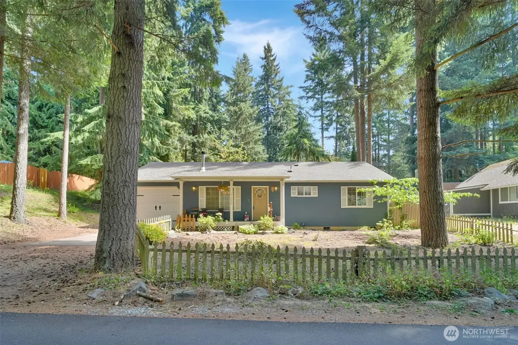 21640 N Clear Lake Blvd SE Yelm WA 98597