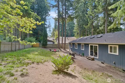 21640 N Clear Lake Blvd SE Yelm WA 98597