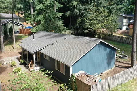 21640 N Clear Lake Blvd SE Yelm WA 98597