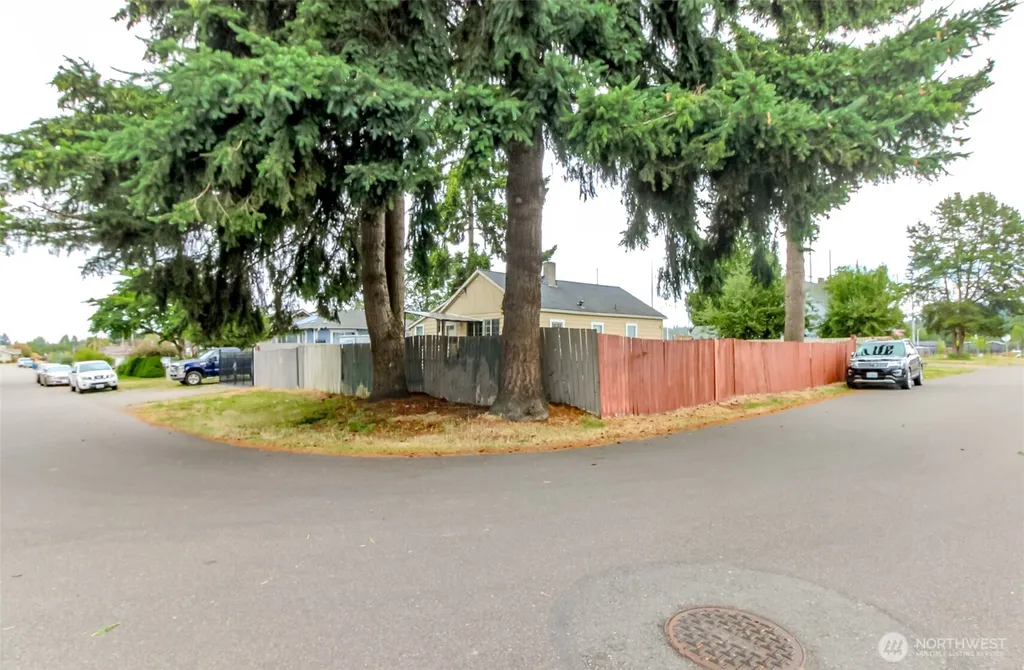 1826 G Street SE Auburn WA 98002