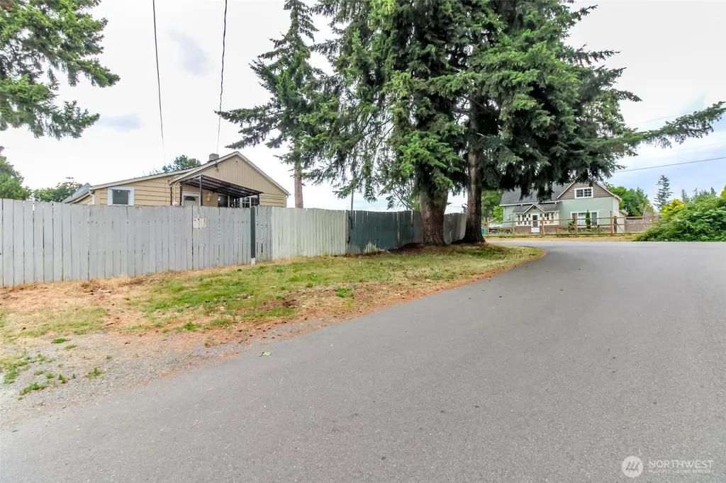 1826 G Street SE Auburn WA 98002