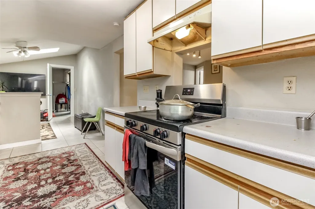 1826 G Street SE Auburn WA 98002