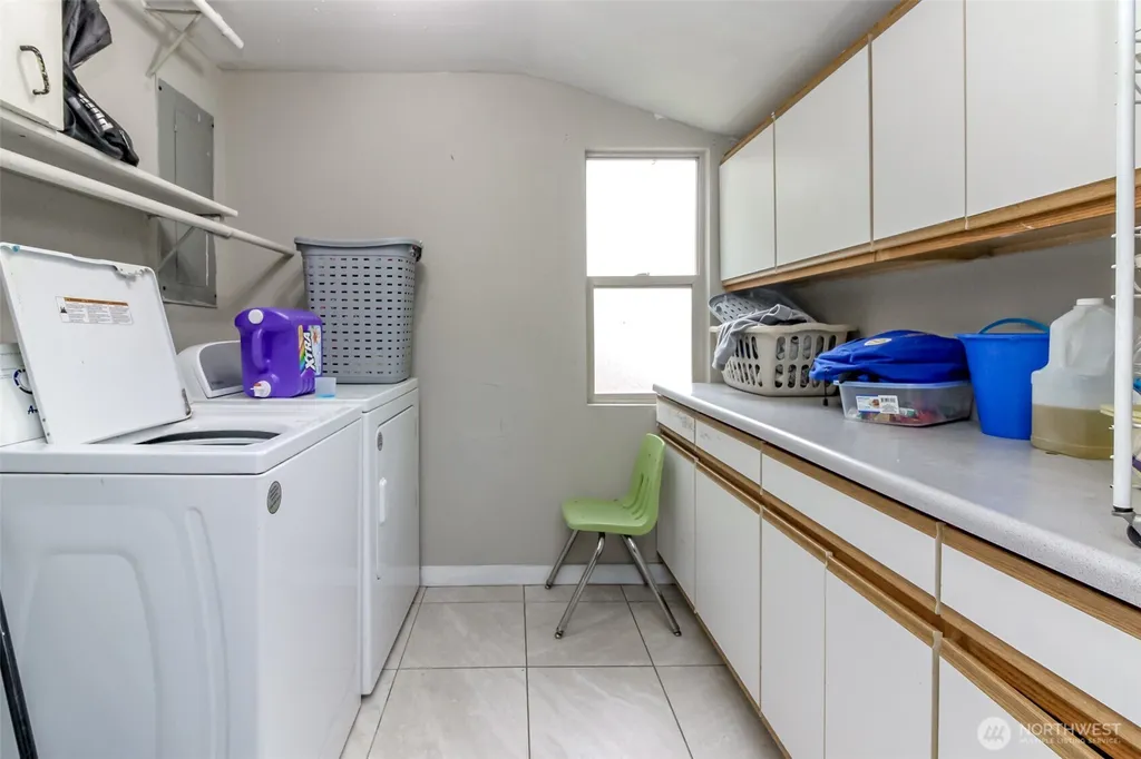 1826 G Street SE Auburn WA 98002