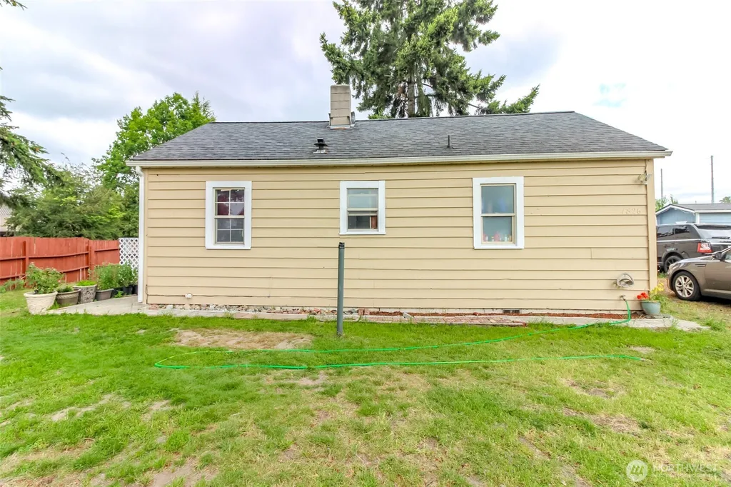 1826 G Street SE Auburn WA 98002