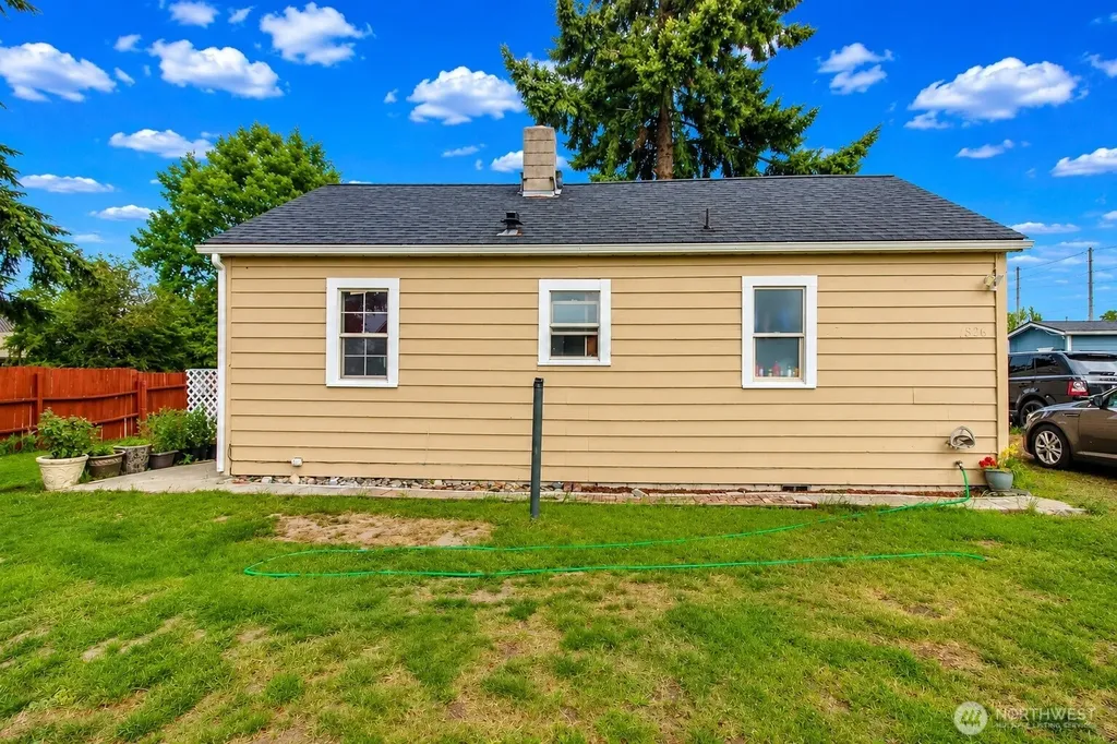 1826 G Street SE Auburn WA 98002