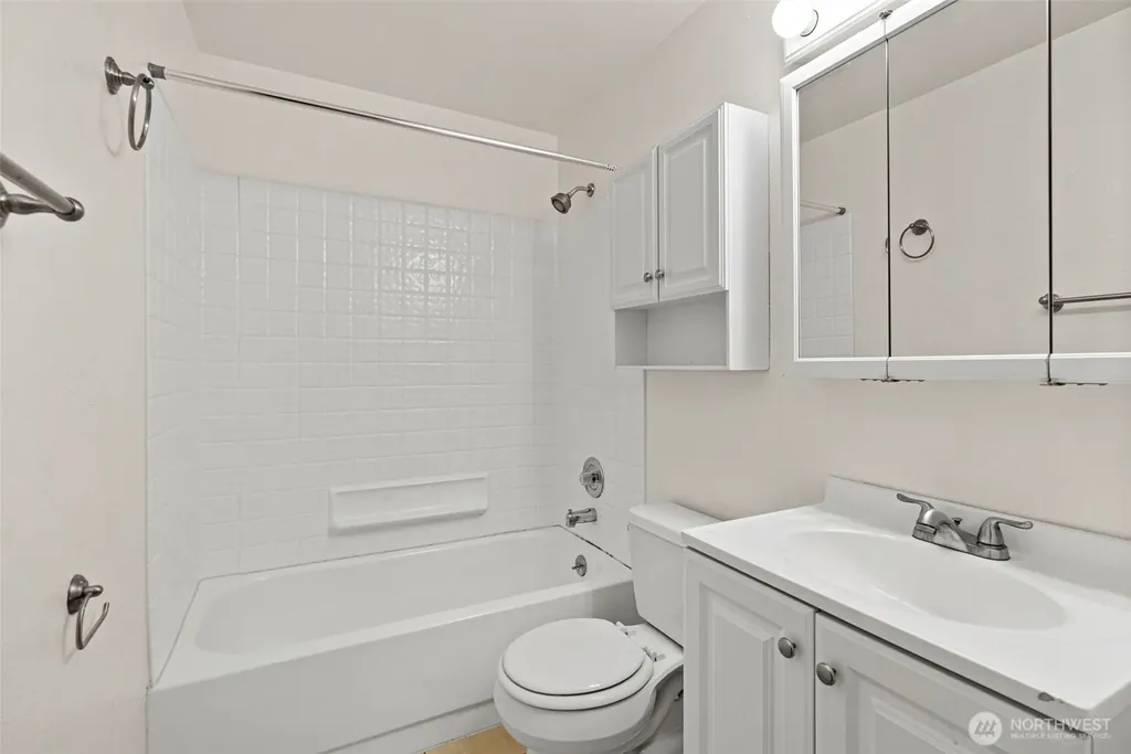 2020 Grant Avenue S Renton WA 98055