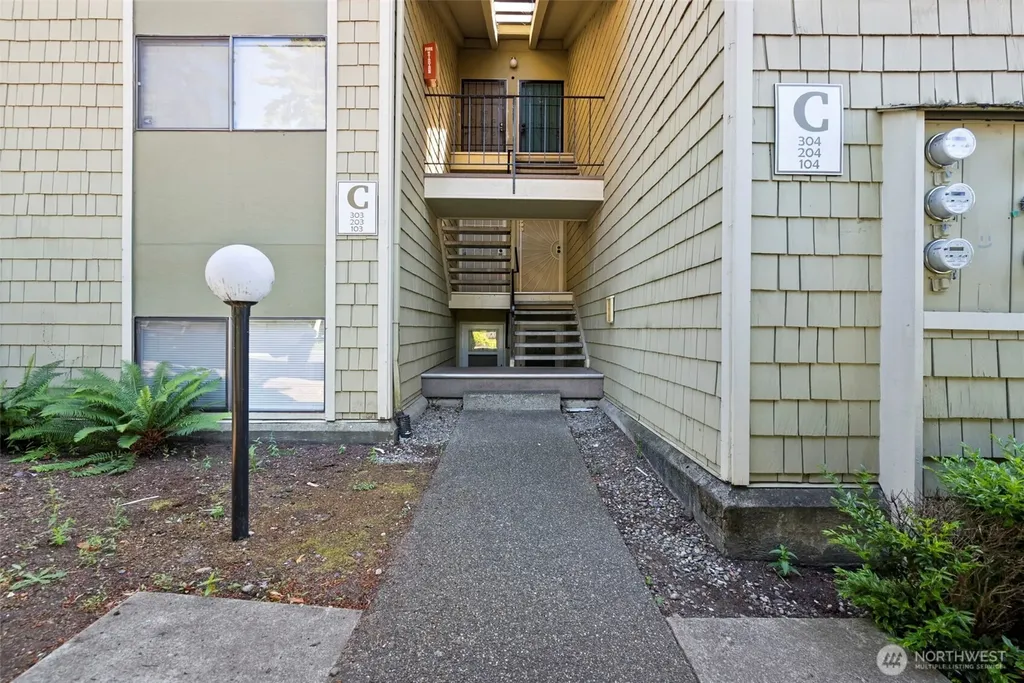 2020 Grant Avenue S Renton WA 98055