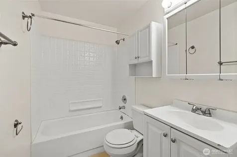 2020 Grant Avenue S Renton WA 98055