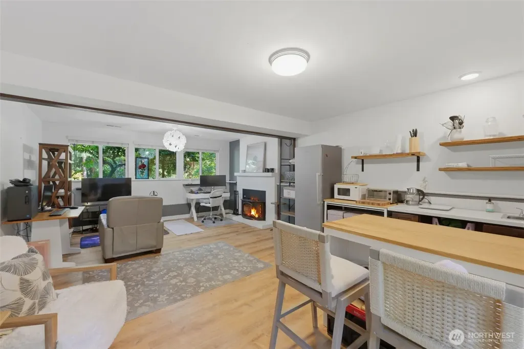 4541 82nd Place NW Silverdale WA 98383