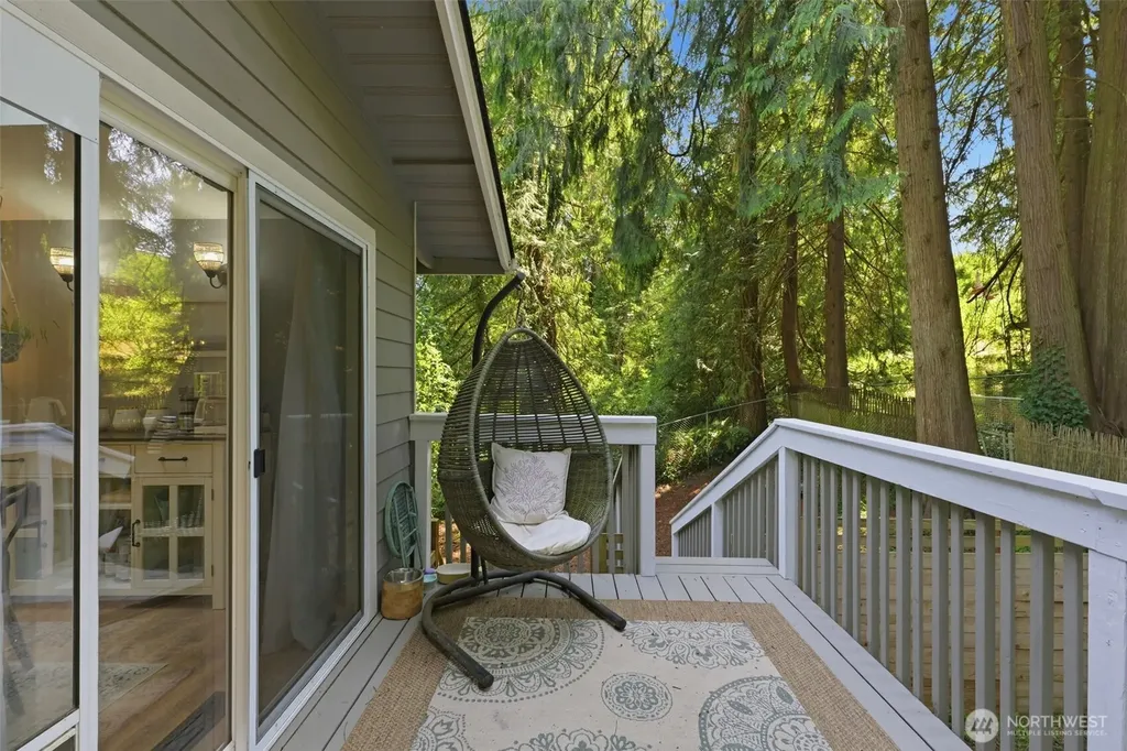 4541 82nd Place NW Silverdale WA 98383