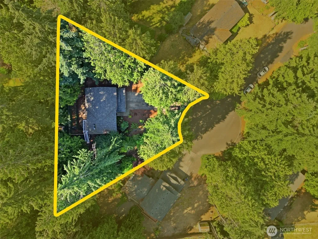 4541 82nd Place NW Silverdale WA 98383
