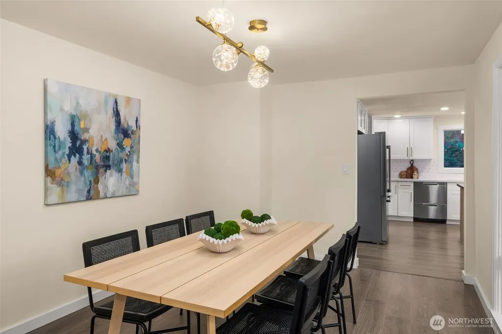 2137 N 128th Street Seattle WA 98133