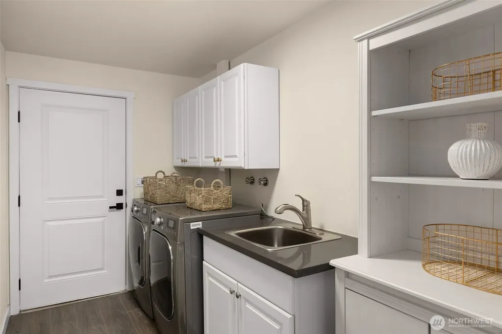 2137 N 128th Street Seattle WA 98133